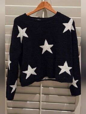 Francesca's Collections Fuzzy Black Crewneck Sweater with White Star Accents